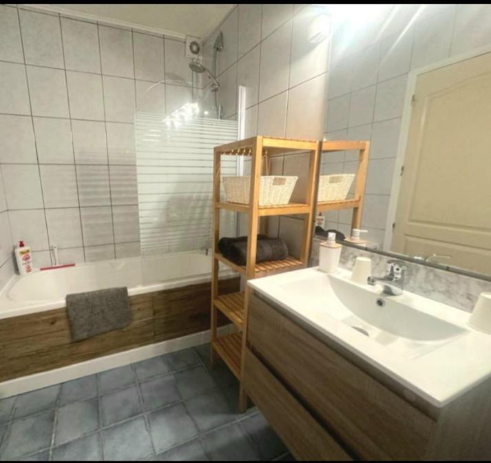 La Villa Du Menhir Chambre D'Hotes Bize-Minervois Εξωτερικό φωτογραφία